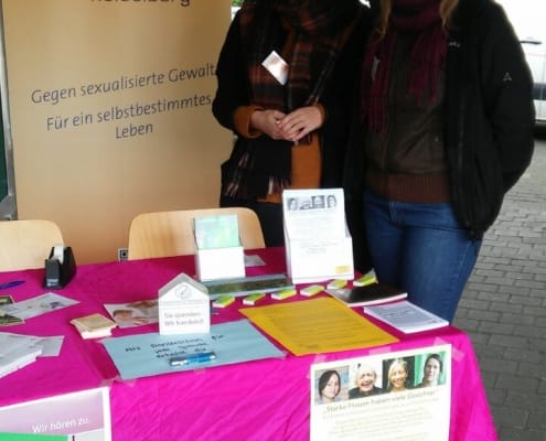 Informationsstand des Frauennotruf Heidelberg