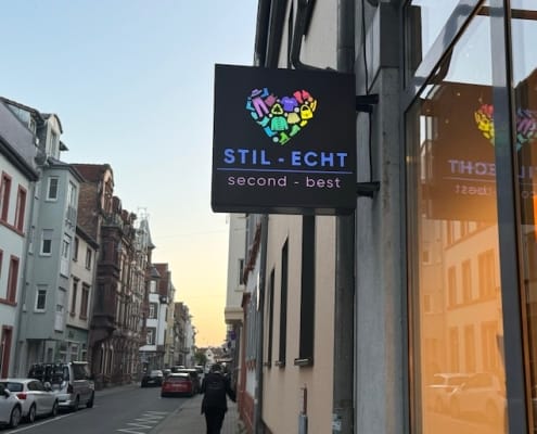 Außenansicht des Secondhandladens Stil-Echt Second-Best